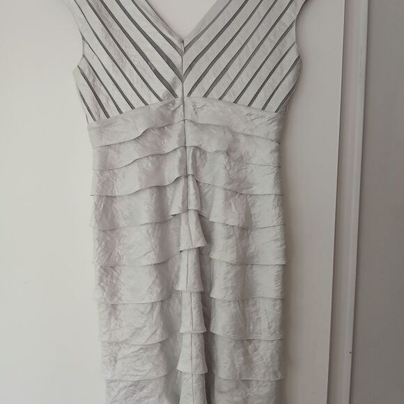 Adrianna Papell Silver Metallic Tier Cocktail Holiday Ruffle NYE Dress-10 - Picture 11 of 15